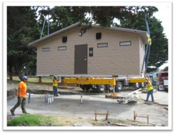 Description: MARINA PARK RESTROOM (22)